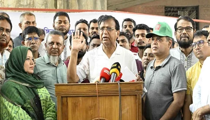 রাস্তা ও ফুটপাতে অবৈধ দোকান বসালেই মামলা: ডিএসসিসি প্রশাসক
