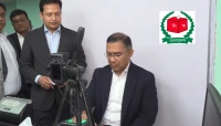 নির্বাচন কমিশনে ঢাকা-১৭ আসনে ভোটার হচ্ছেন তারেক রহমান