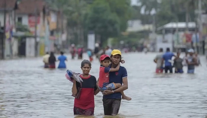 শ্রীলঙ্কায় ভয়াবহ বন্যা-ভূমিধসে নিহত ৭,সব শিক্ষাপ্রতিষ্ঠান বন্ধ