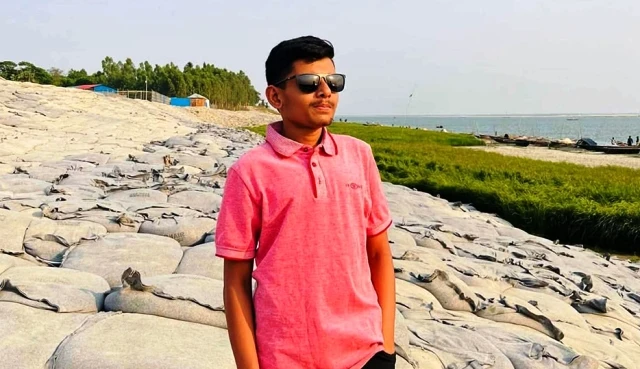 পদ্মার পাড়ে মিলল বাইসাইকেল-জুতা, ৪৫ দিনেও সন্ধান মেলেনি রাহাতের