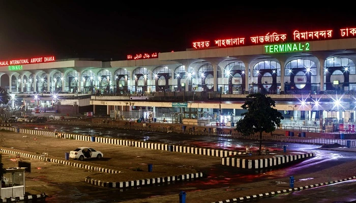 পায়ুপথে তিন ‘সোনার ডিম’ নিয়ে ঢাকায় নামলেন যাত্রী